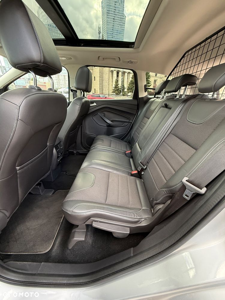 Ford Kuga 2.0 TDCi 4x4 Titanium - 12