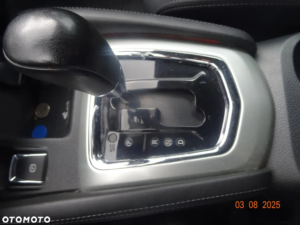 Nissan Qashqai 1.2 DIG-T N-Connecta Xtronic EU6 - 3