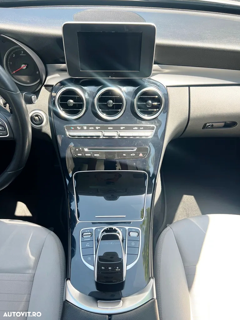 Mercedes-Benz C - 18