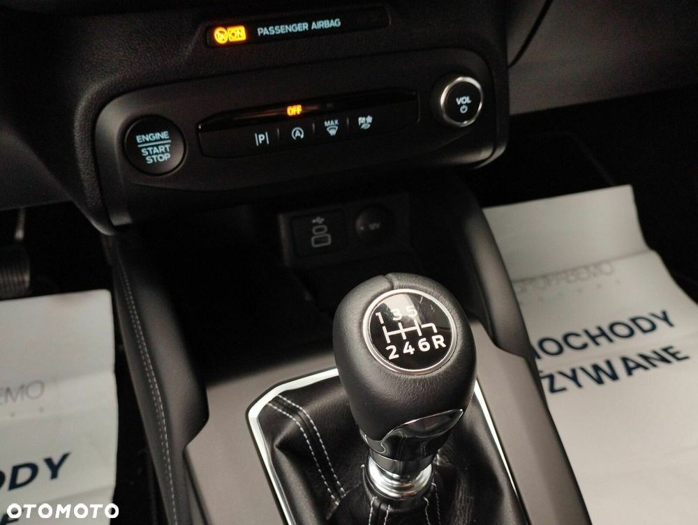 Ford Focus 1.0 EcoBoost mHEV Titanium X - 19