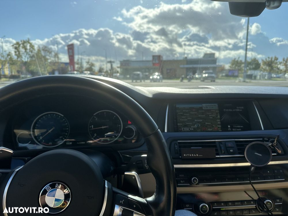 BMW Seria 5 525d xDrive AT - 7