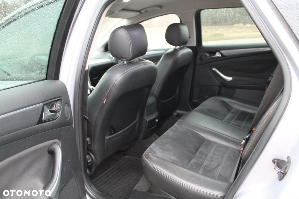 Ford Mondeo SW 2.0 TDCi Titanium - 15