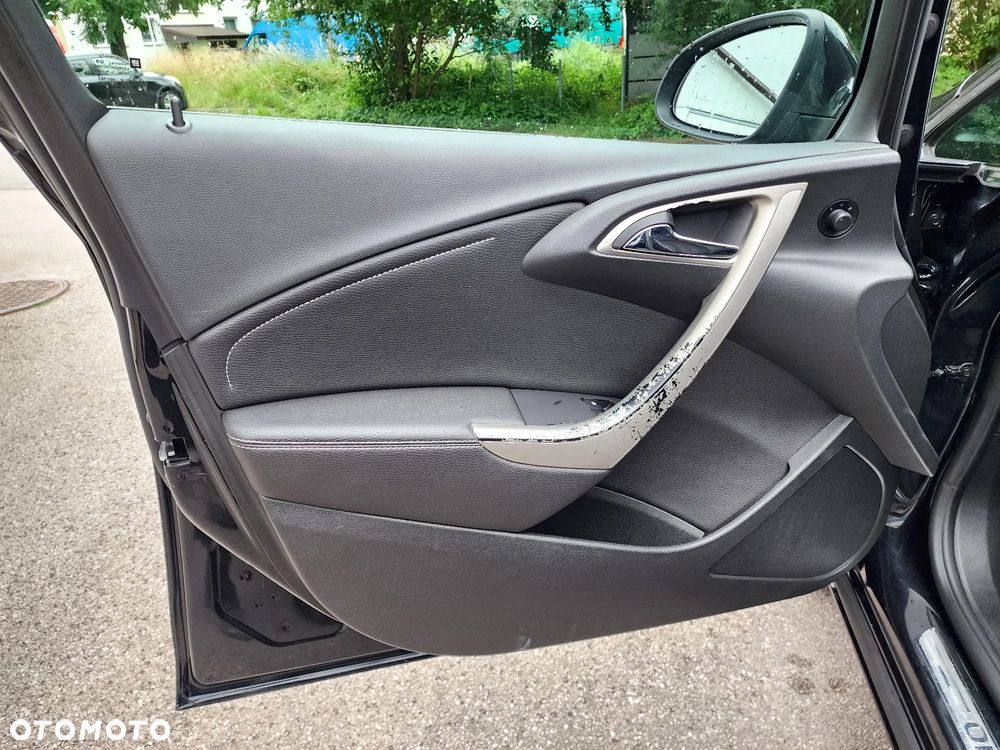 Opel Astra 1.4 Turbo 150 Jahre - 34