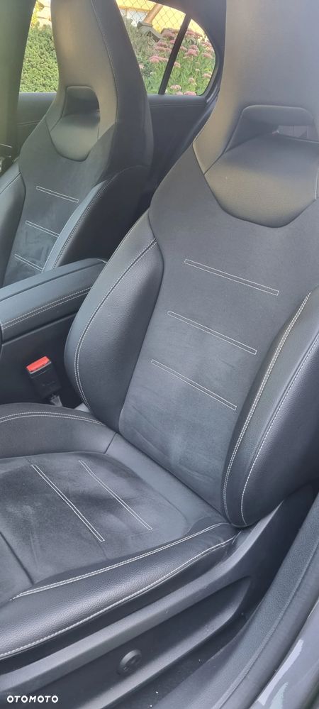 Mercedes-Benz Klasa A 250 4-Matic Edycja specjalna 7G-DCT - 13