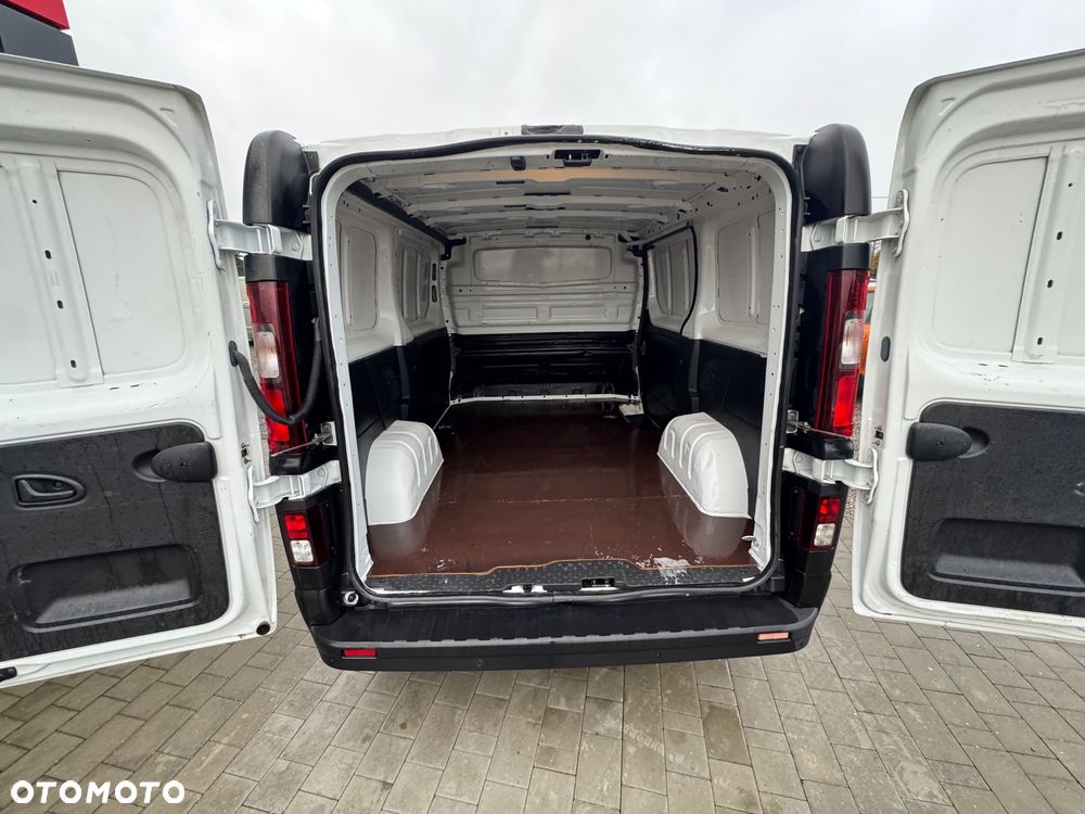 Opel Vivaro - 12