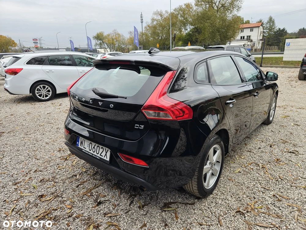 Volvo V40 D3 Momentum - 14