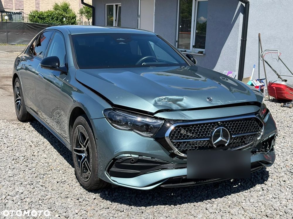 Mercedes-Benz Klasa E 200 mHEV 4-Matic AMG 9G-Tronic - 4