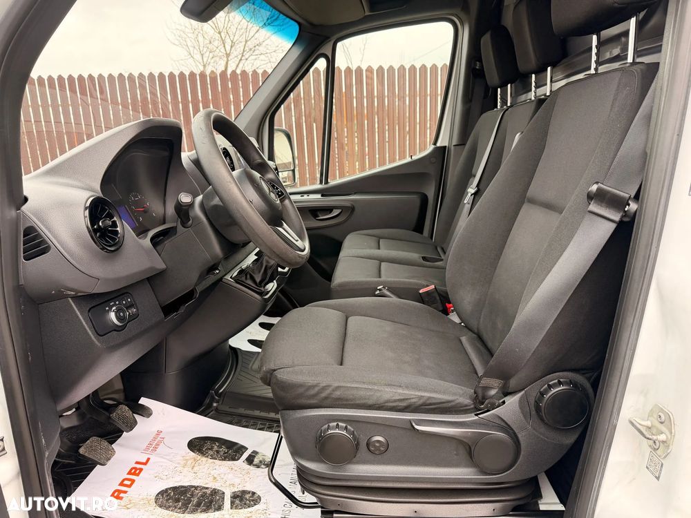 Mercedes-Benz Sprinter - 6