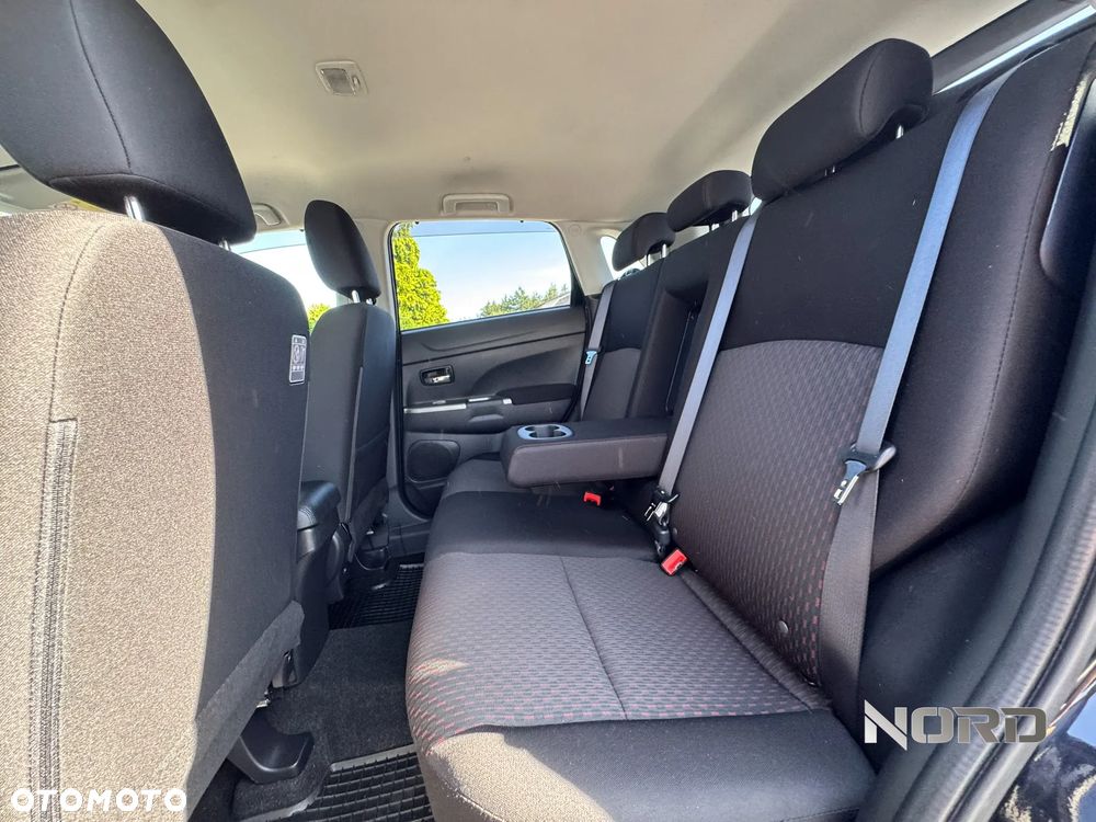 Mitsubishi ASX 1.6 Intense Plus Navi Blue Edition - 18