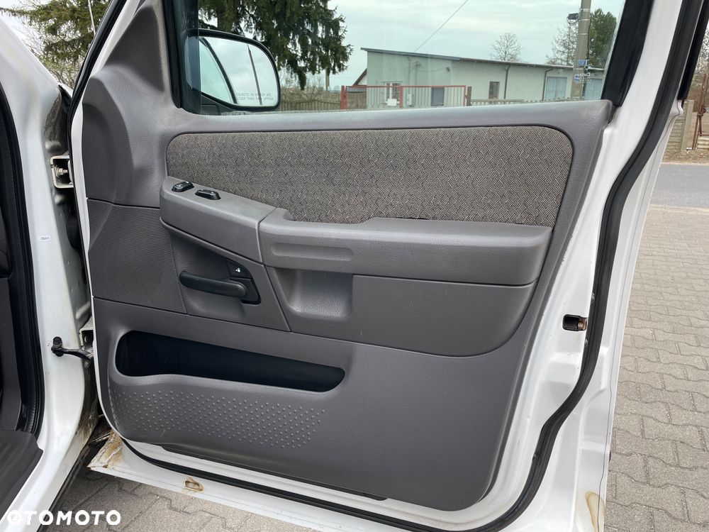 Ford Explorer 4.0 AWD - 21