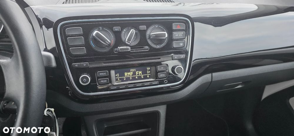 Volkswagen up! cheer - 32