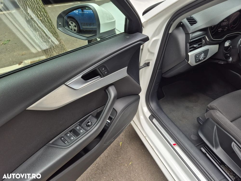 Audi A4 Limuzina 40 TFSI S tronic S line - 26