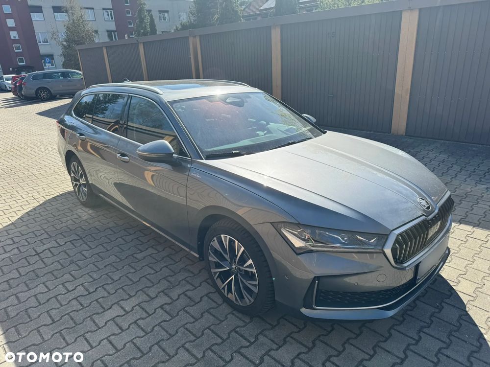 Skoda Superb 2.0 TDI SCR 4x4 L&K DSG - 12