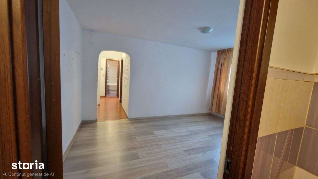 Apartament cu 3 camere decomandate,zona Manastur — fotografia 1