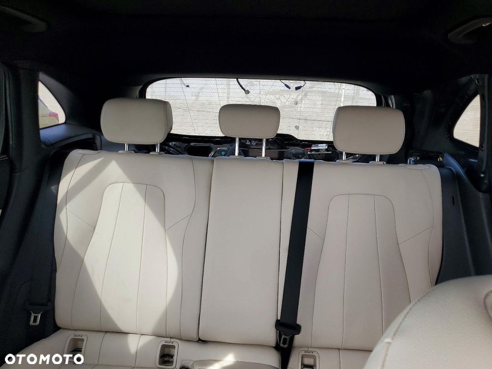 Mercedes-Benz GLA 250 4Matic 8G-DCT Edition AMG Line - 11