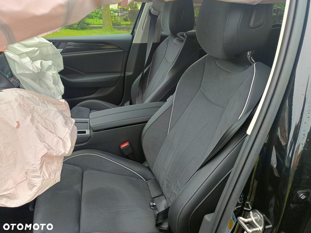 Volkswagen Passat 2.0 TDI SCR DSG - 14