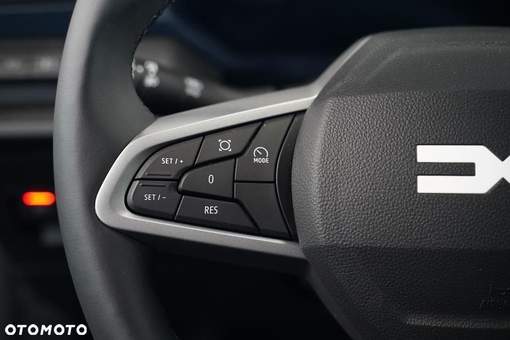 Dacia Duster 1.6 Full Hybrid 140 Journey MMT - 17