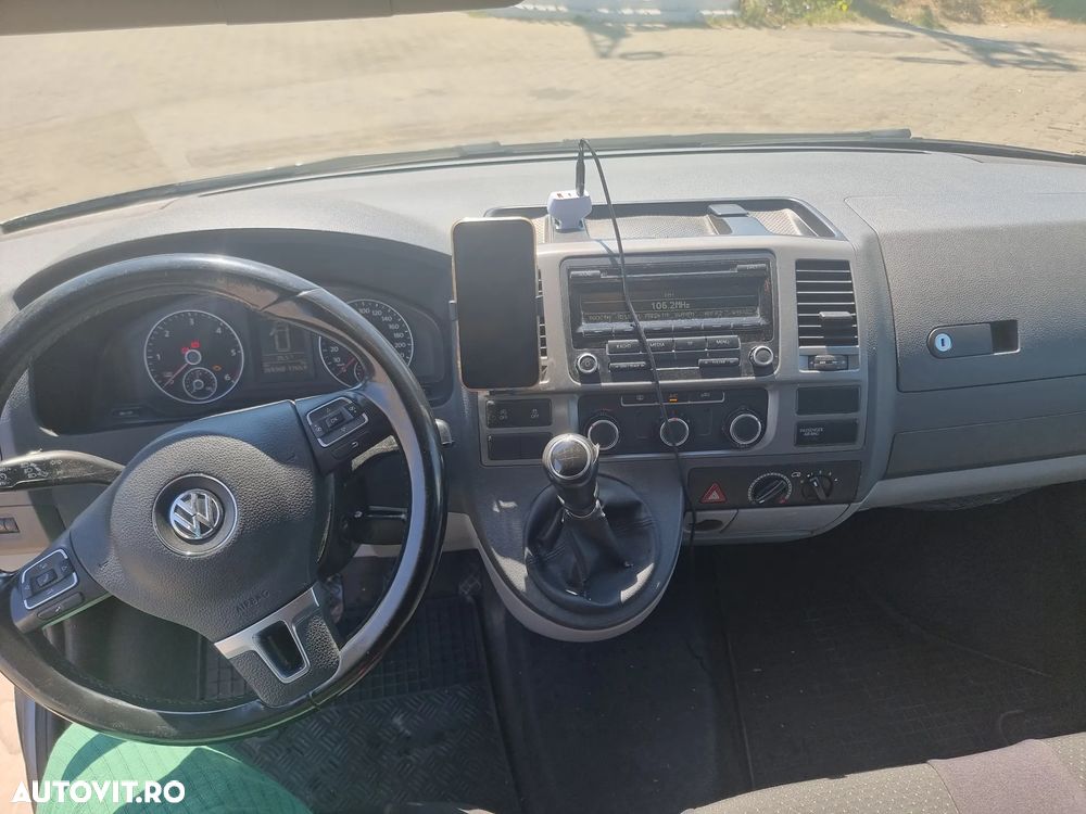 Volkswagen Caravelle ver-1-9-tdi - 8