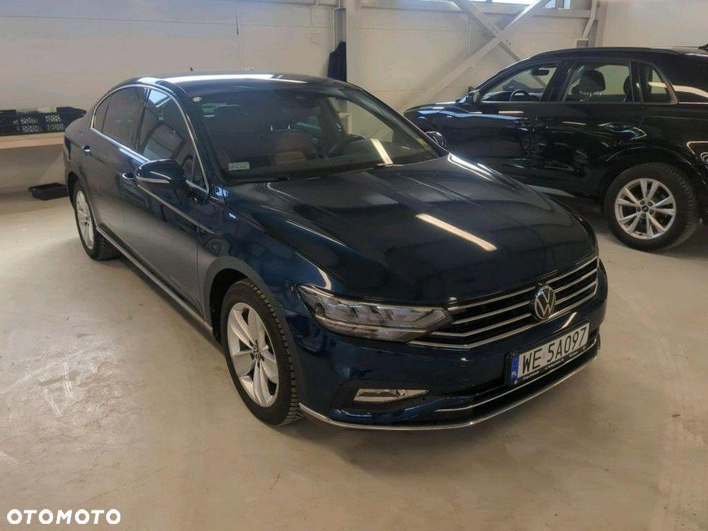 Volkswagen Passat - 2