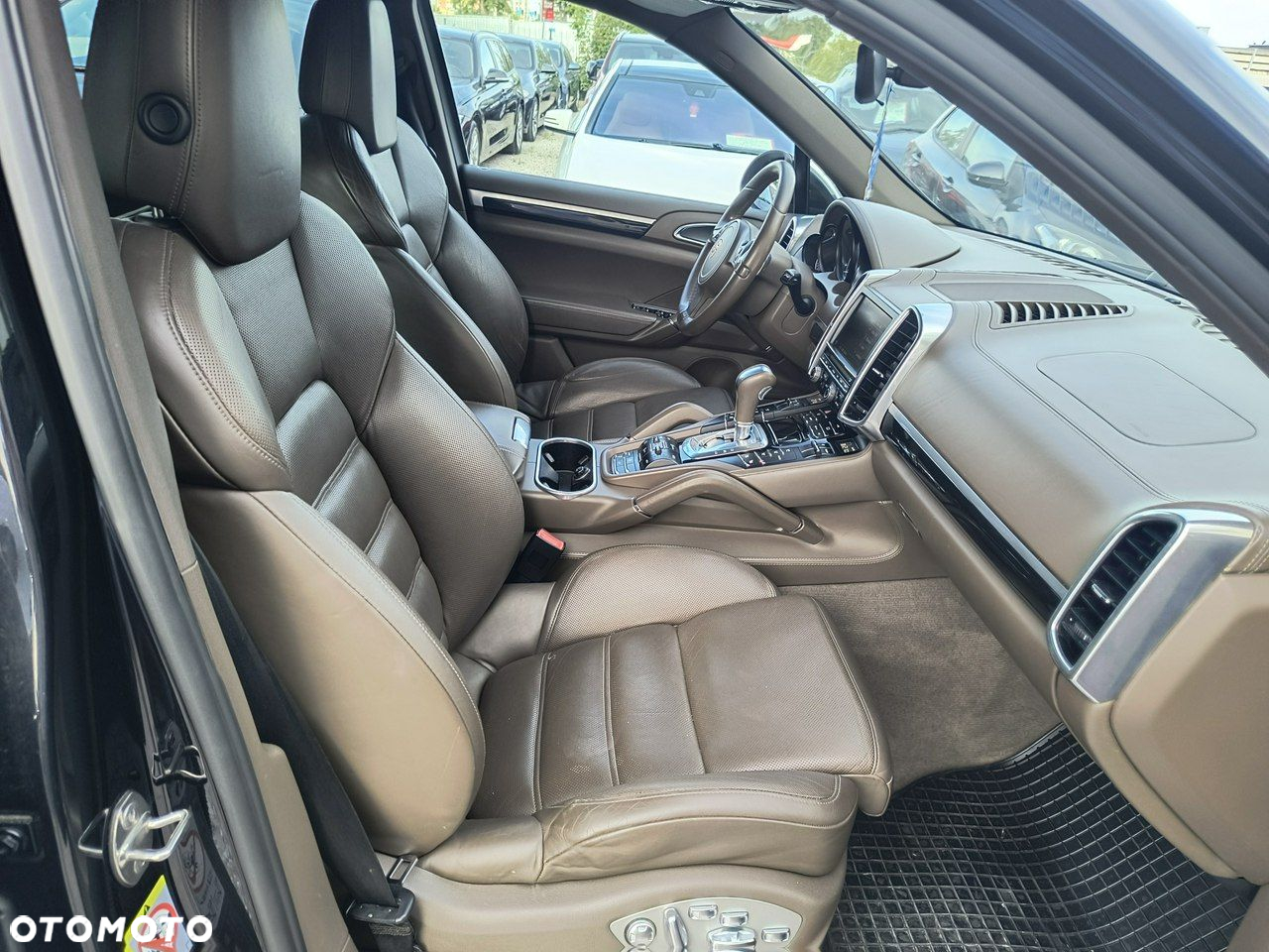 Porsche Cayenne Diesel Tiptronic S - 16