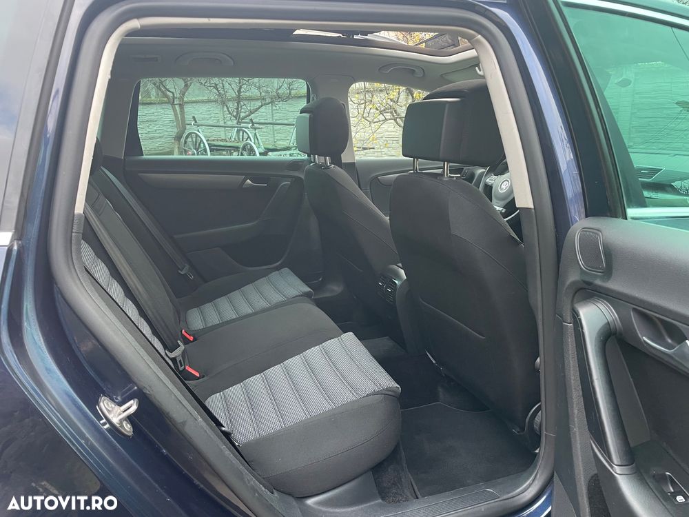 Volkswagen Passat - 15