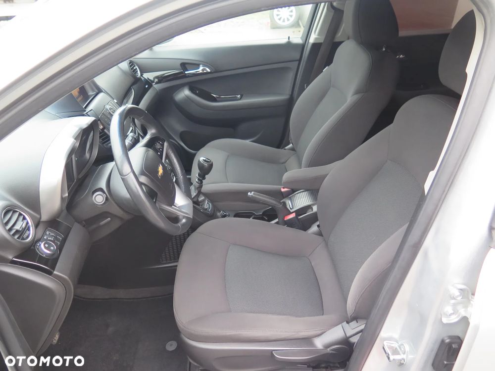 Chevrolet Orlando - 13