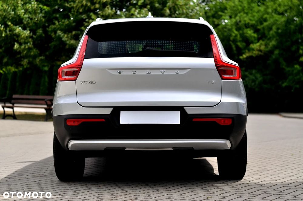 Volvo XC 40 T3 Momentum Pro - 10