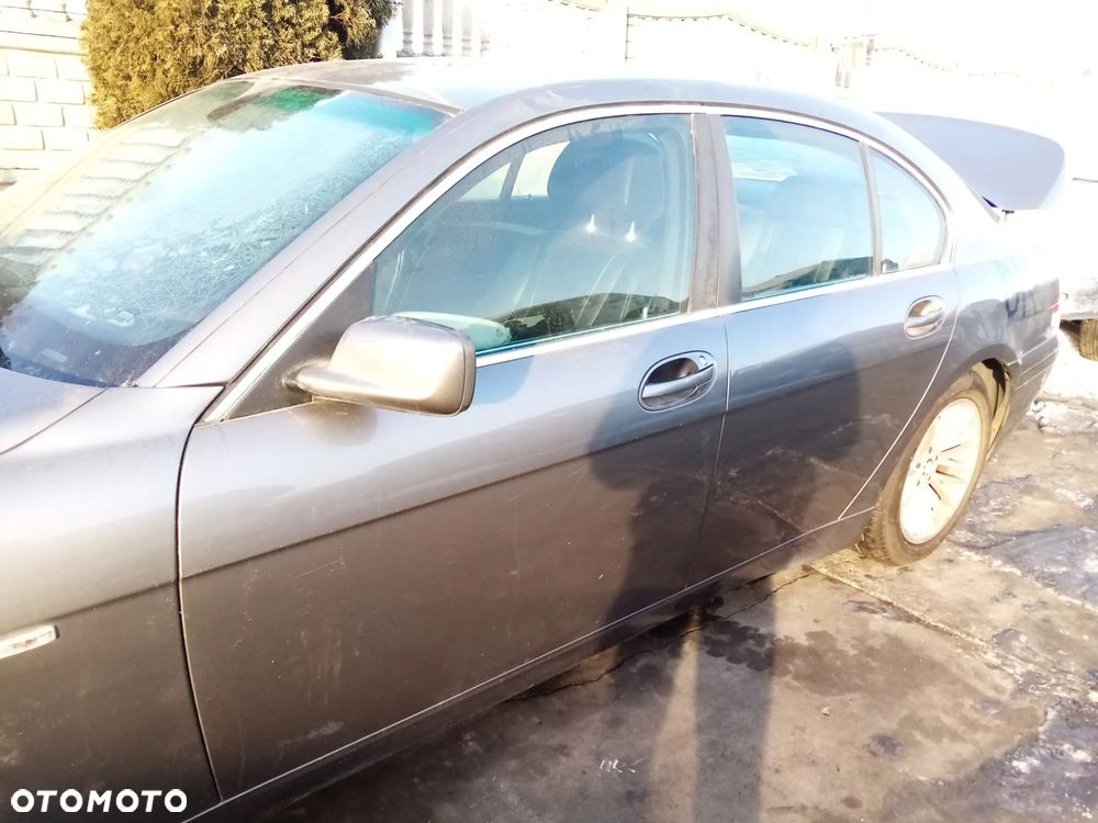 BMW E65 735i 3.6 N62B36A  01 - 05 - KRATKI NAWIEWU ŚRODKOWE - 4