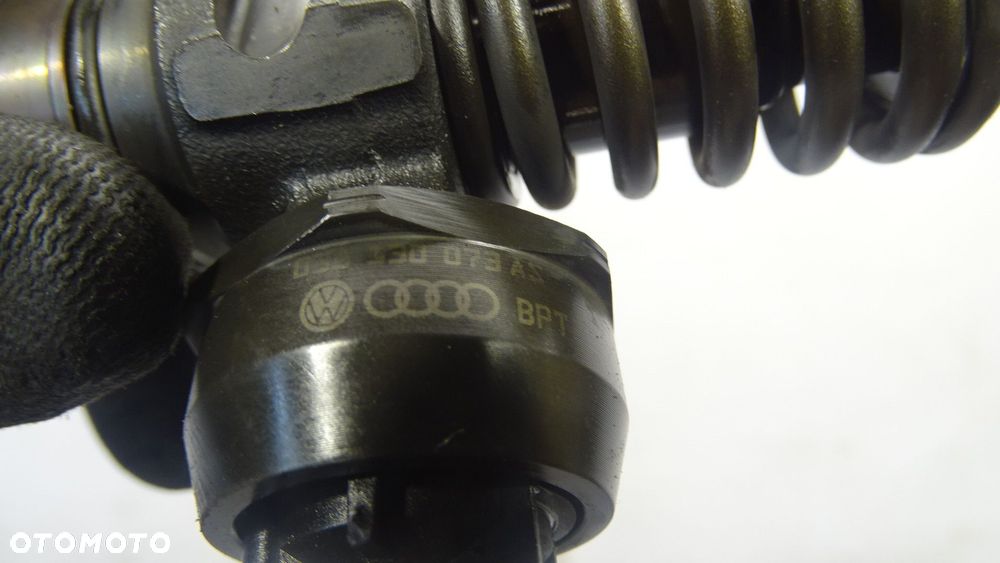 POMPOWTRYSK VOLKSWAGEN GOLF V 2.0SDI 038130073AS - 9