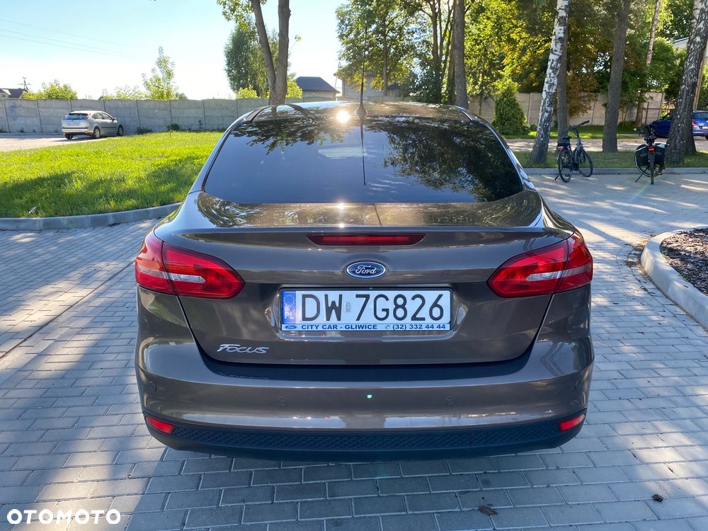 Ford Focus 1.6 Trend - 4
