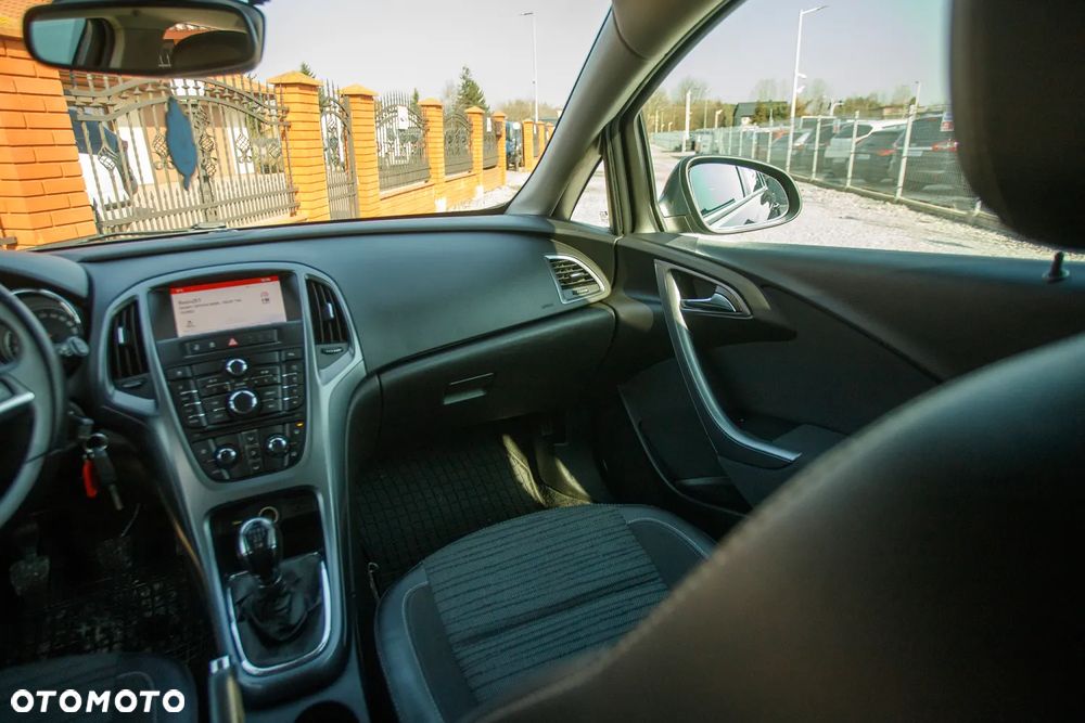 Opel Astra 1.4 Innovation - 20