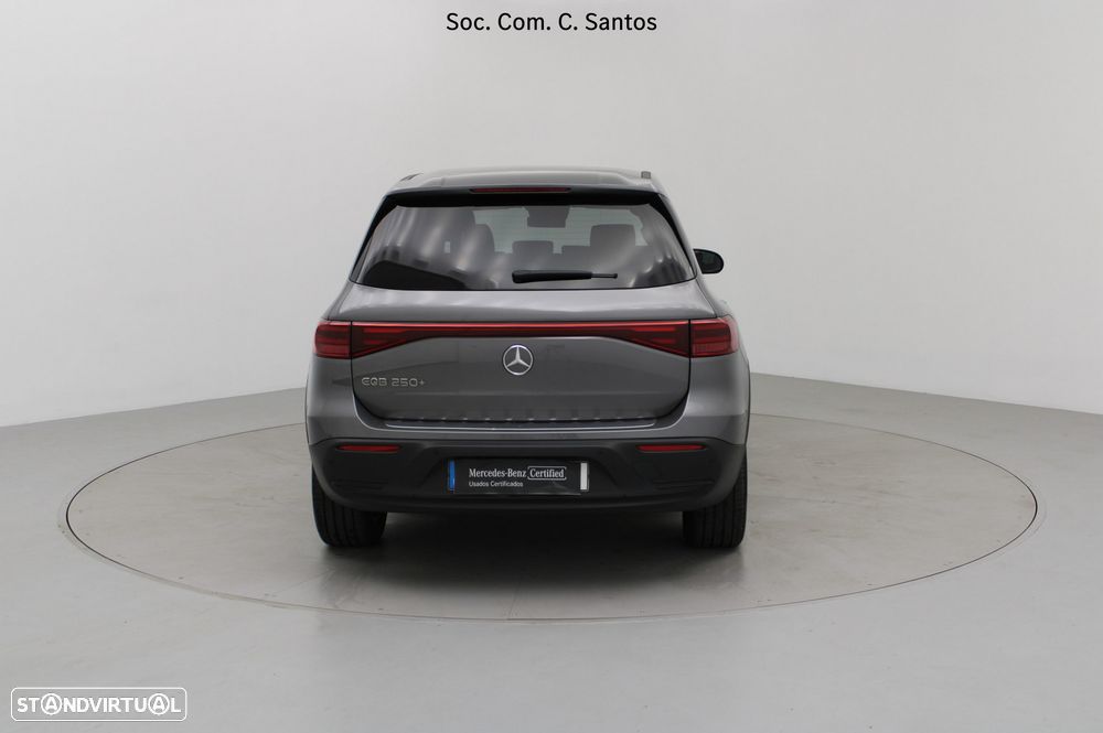 Mercedes-Benz EQB 250+ Electric Art - 6