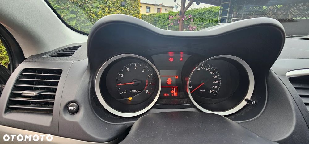 Mitsubishi Lancer Sportback 1.6 ClearTec - 11