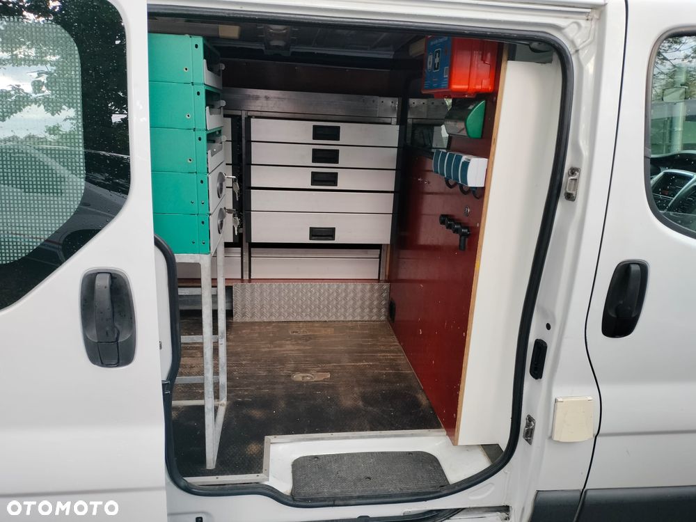 Opel vivaro - 38