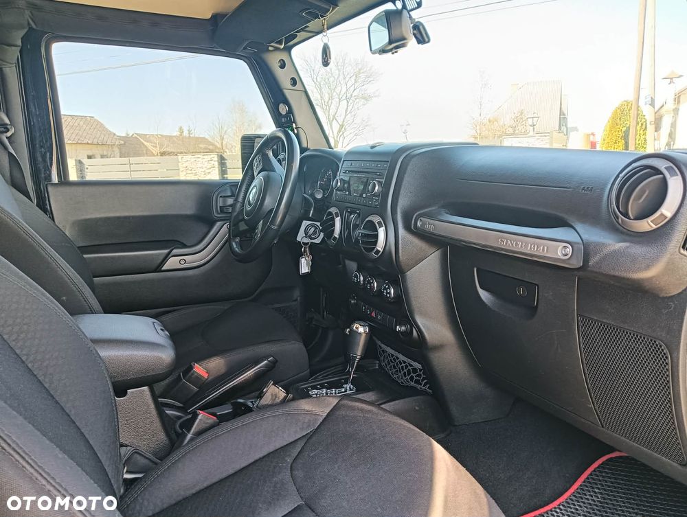 Jeep Wrangler 2.8 CRD Sport - 21