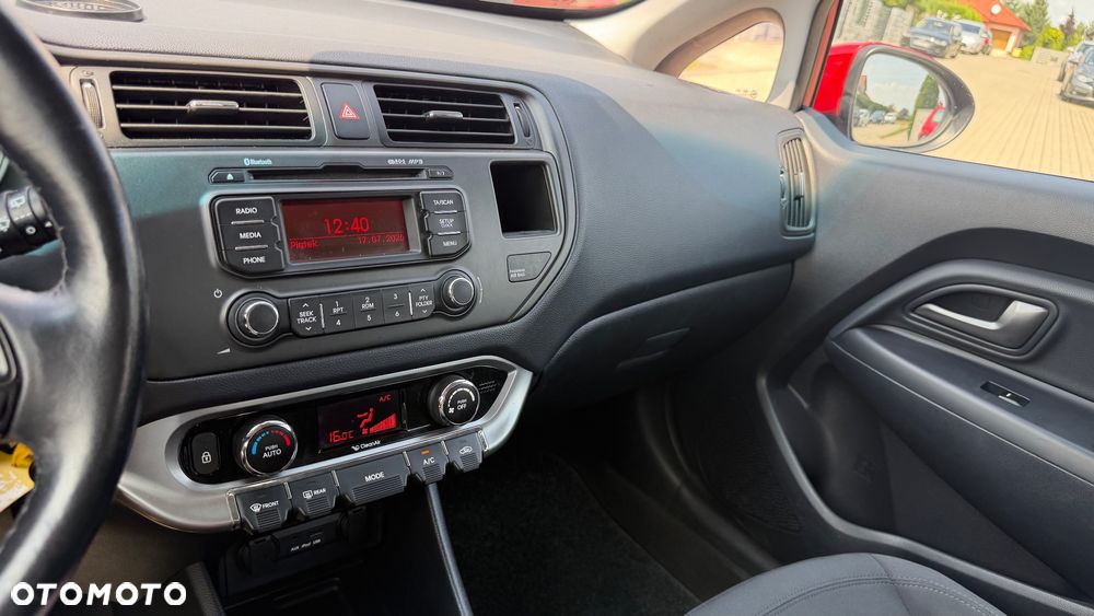 Kia Rio 1.4 Spirit - 23