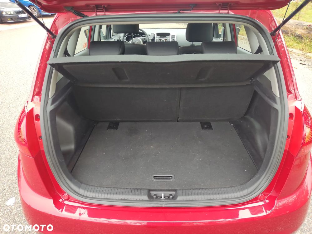 Kia Venga 2017 photo 5