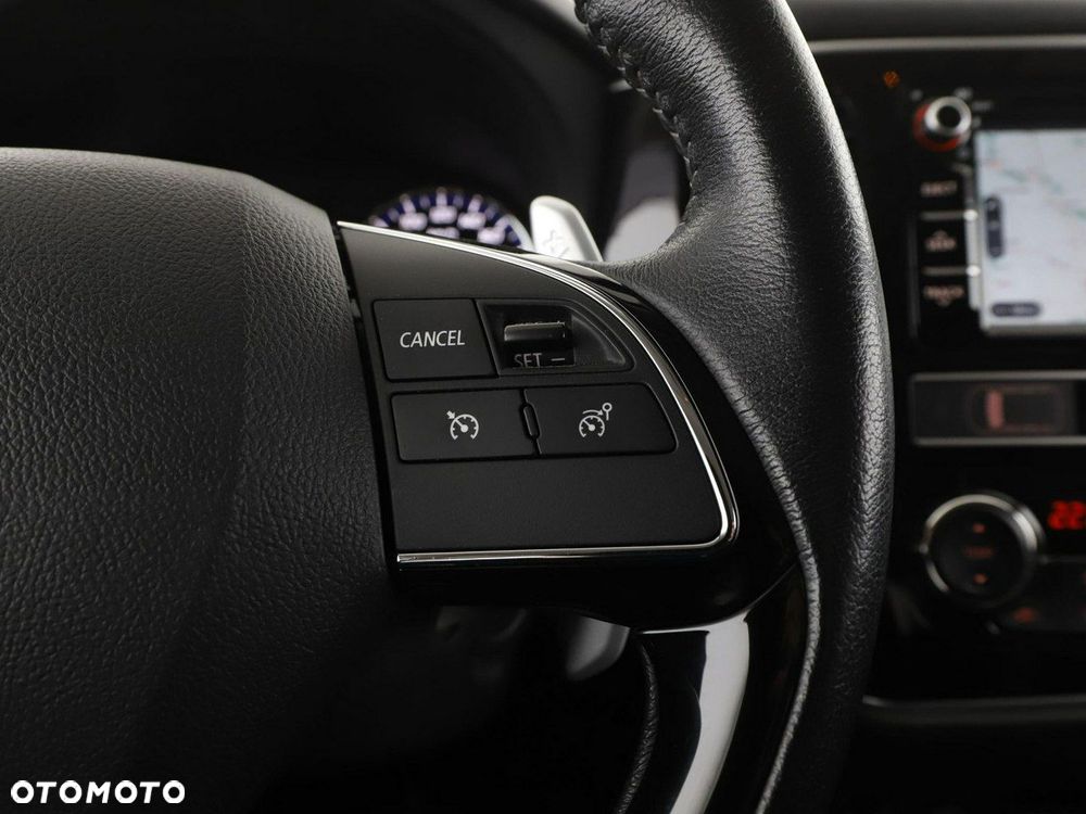 Mitsubishi Outlander 2.0 4WD CVT Diamant Edition+ - 30