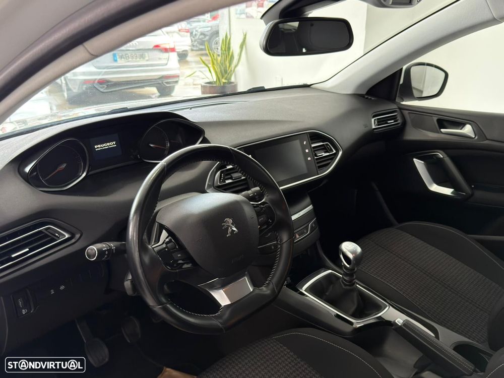 Peugeot 308 SW 1.2 PureTech Access - 6