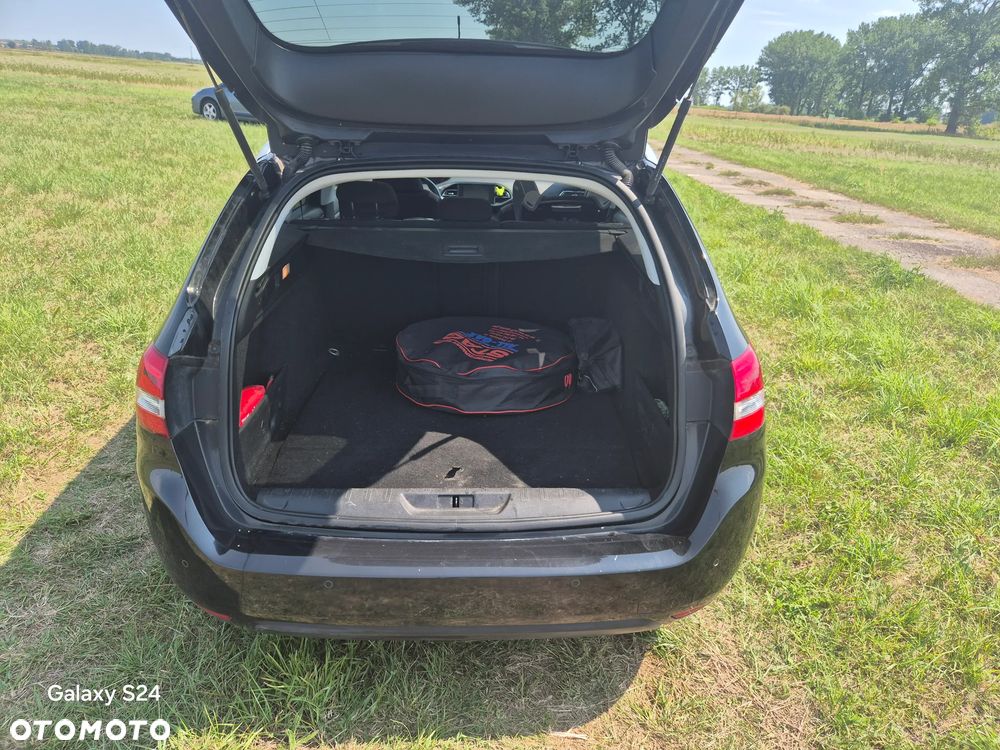Peugeot 308 1.2 PureTech Style S&S - 14