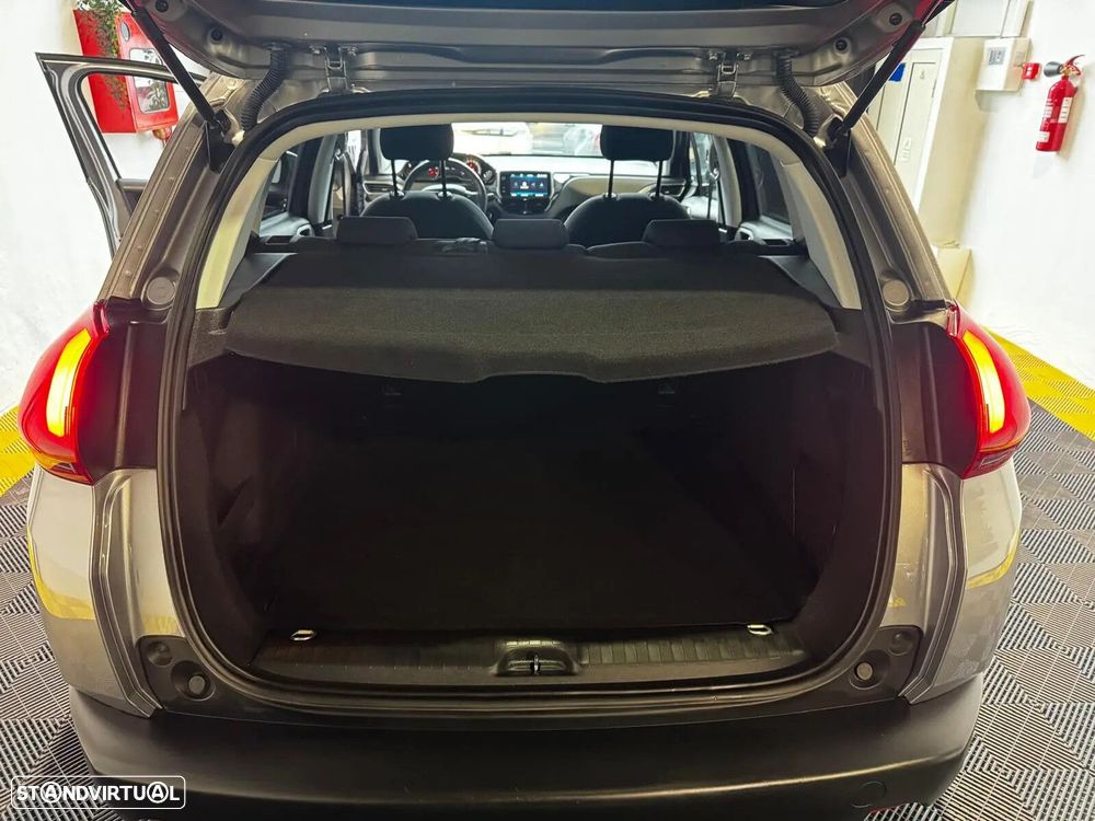 Peugeot 2008 1.2 PureTech Allure - 46