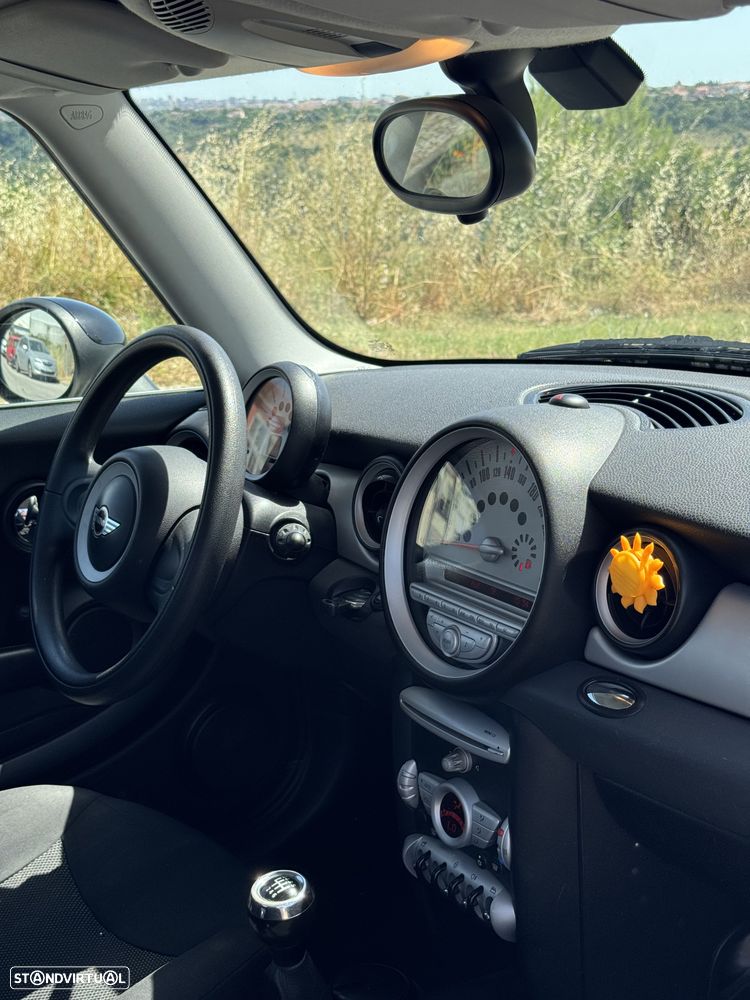 MINI 3 Portas Cooper D - 35