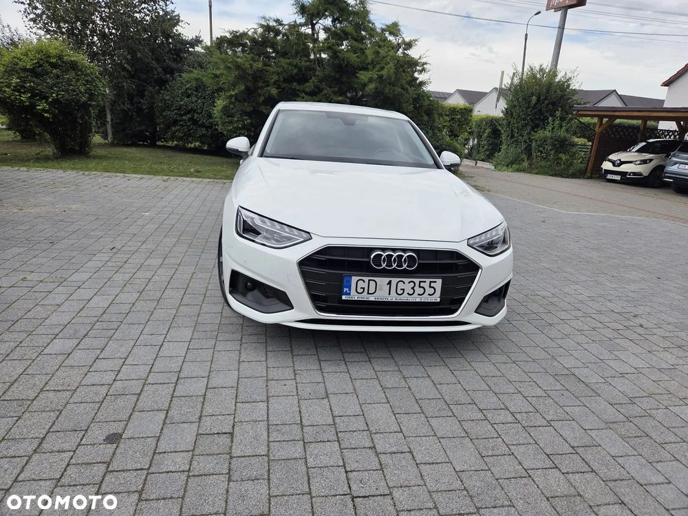 Audi A4 Limousine - 4