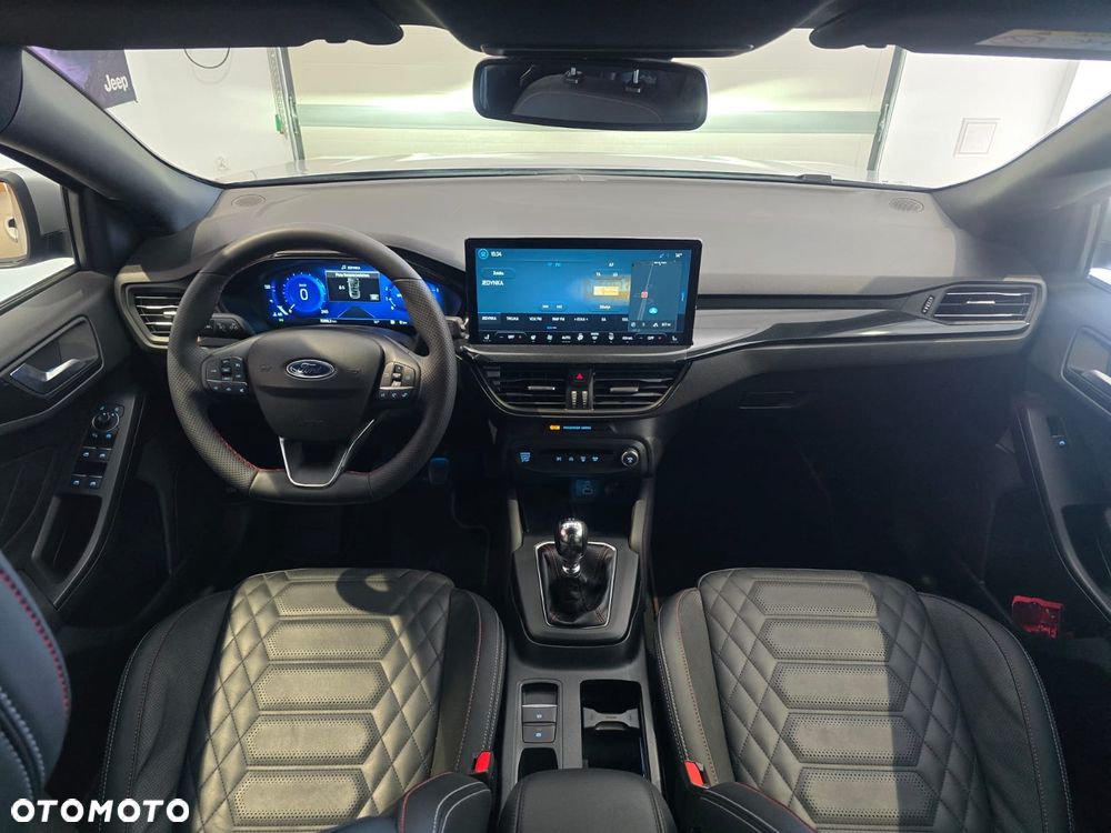 Ford Focus 1.0 EcoBoost mHEV ST-Line - 15