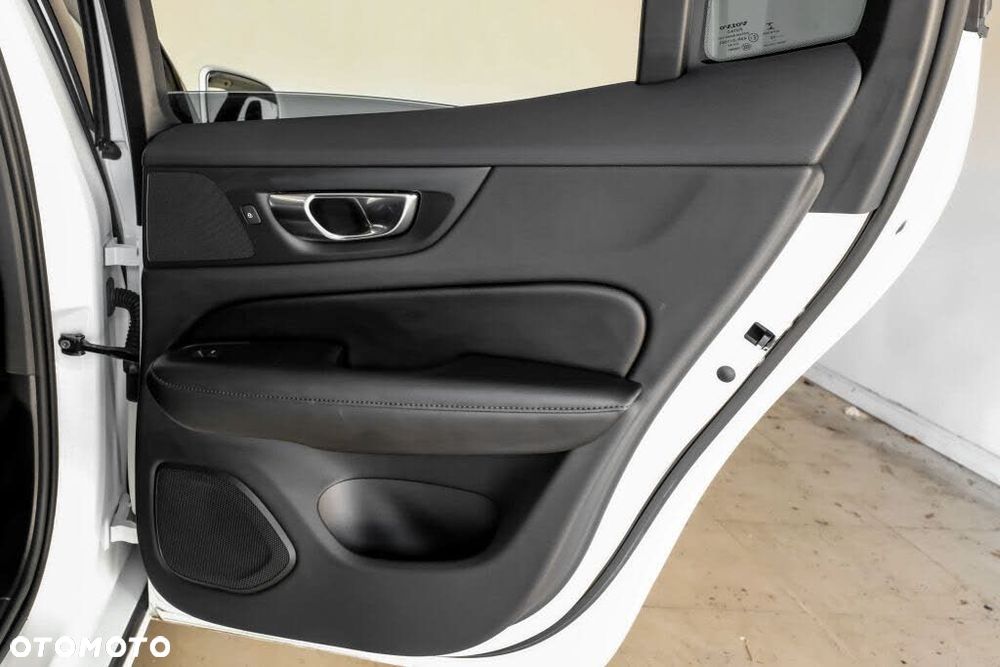 Volvo S60 T5 Geartronic RDesign - 35