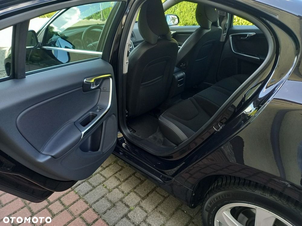Volvo S60 D4 Business Edition - 28