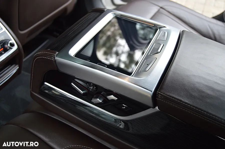 BMW Seria 7 - 28