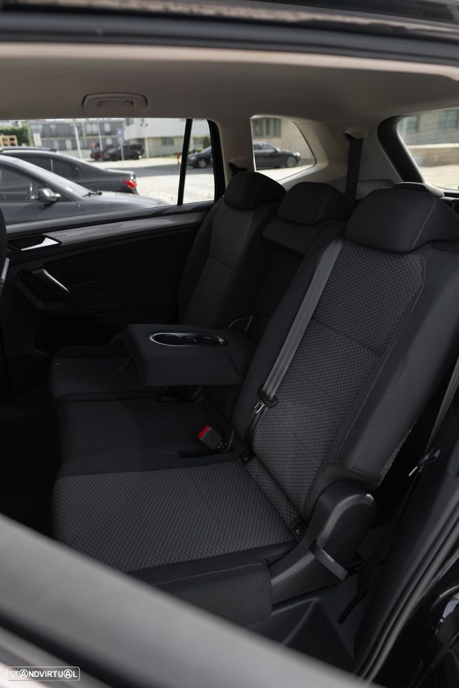 VW Tiguan Allspace 2.0 TDI Confortline DSG - 3