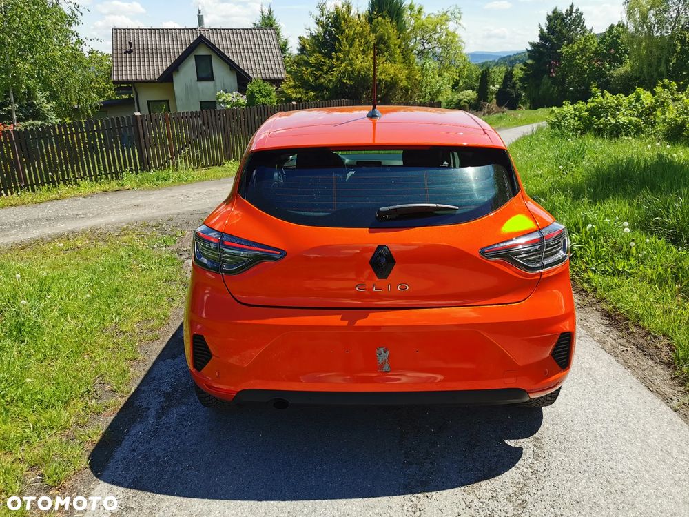 Renault Clio BLUE dCi 85 BUSINESS EDITION - 8