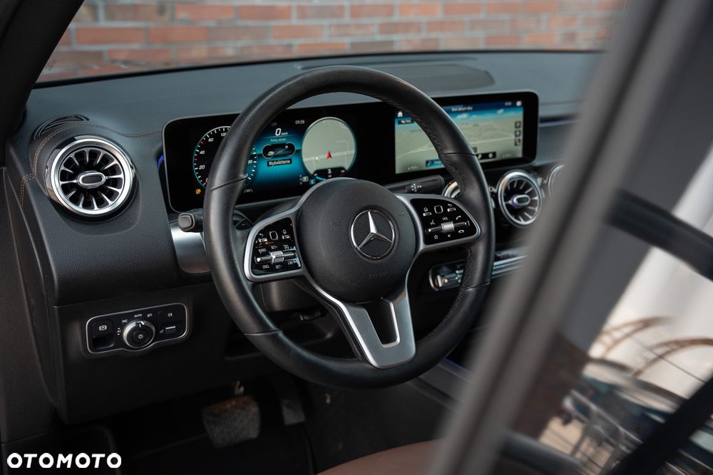 Mercedes-Benz GLB 200 d 8G-DCT AMG Line - 24